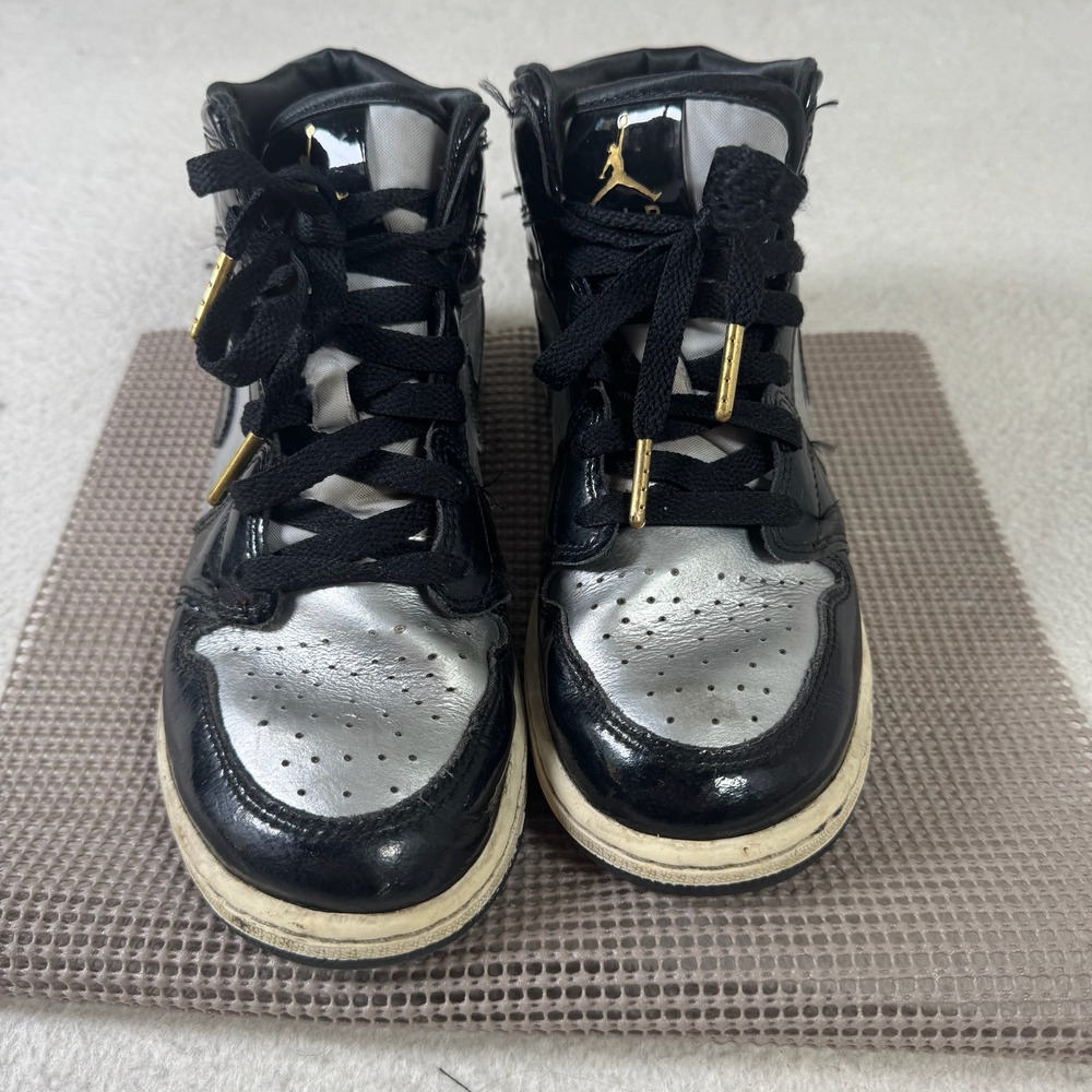 Jordan Air Jordan 1 Mid SE Youth 6Y Black Silver Good FZ3938-001 Patent Metallic
